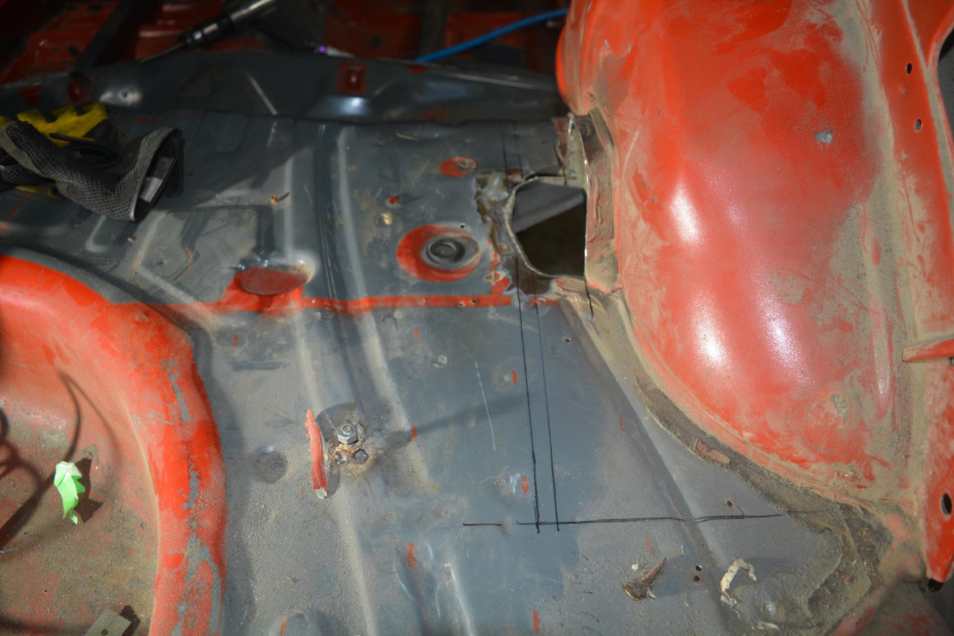 Cut line from the back of the car