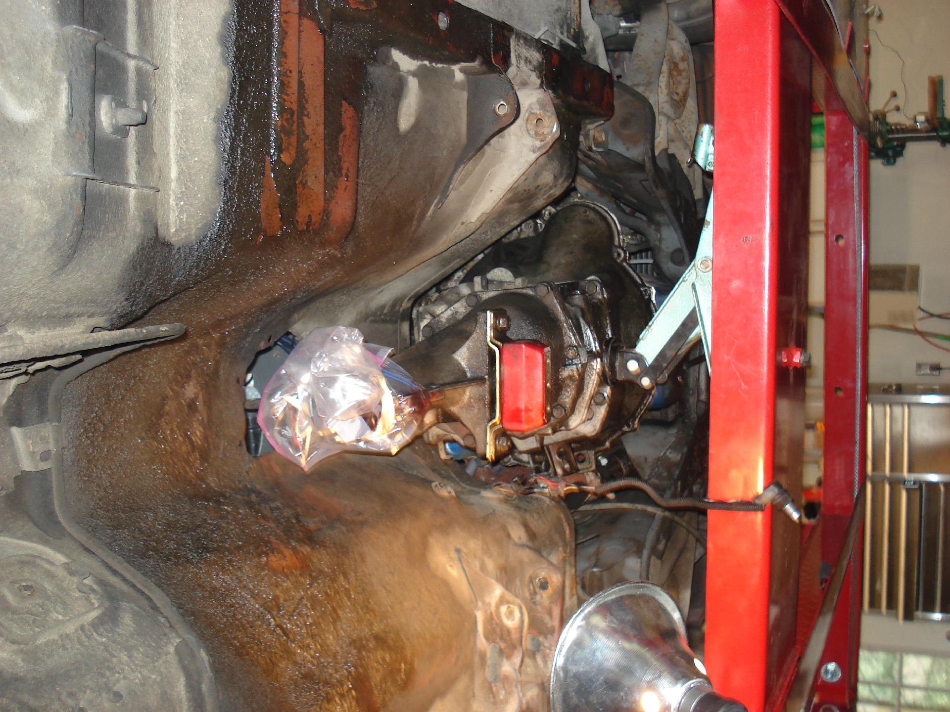 Pulling the tranny to change flywheel and clutch