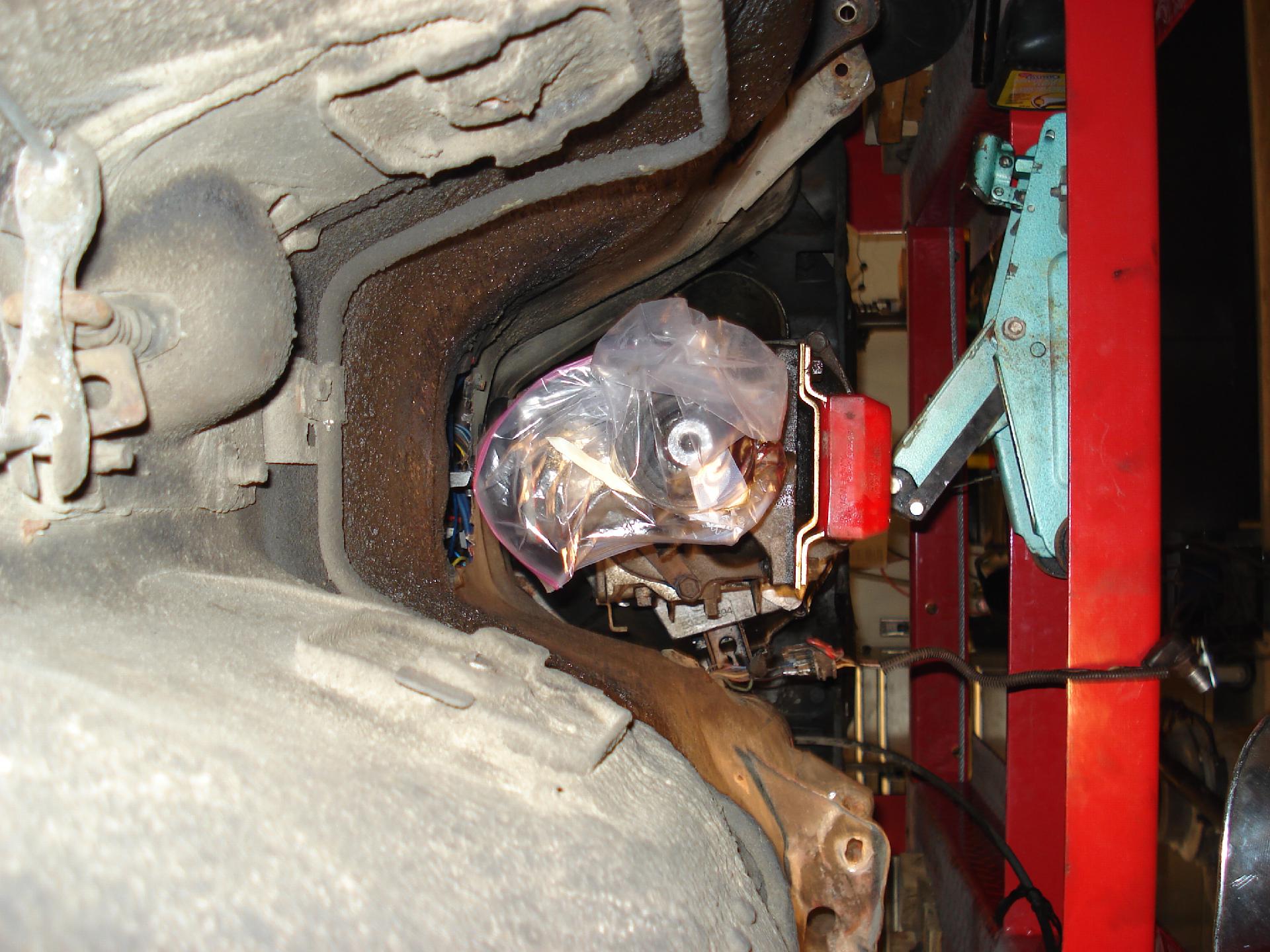 Pulling the tranny to change flywheel and clutch