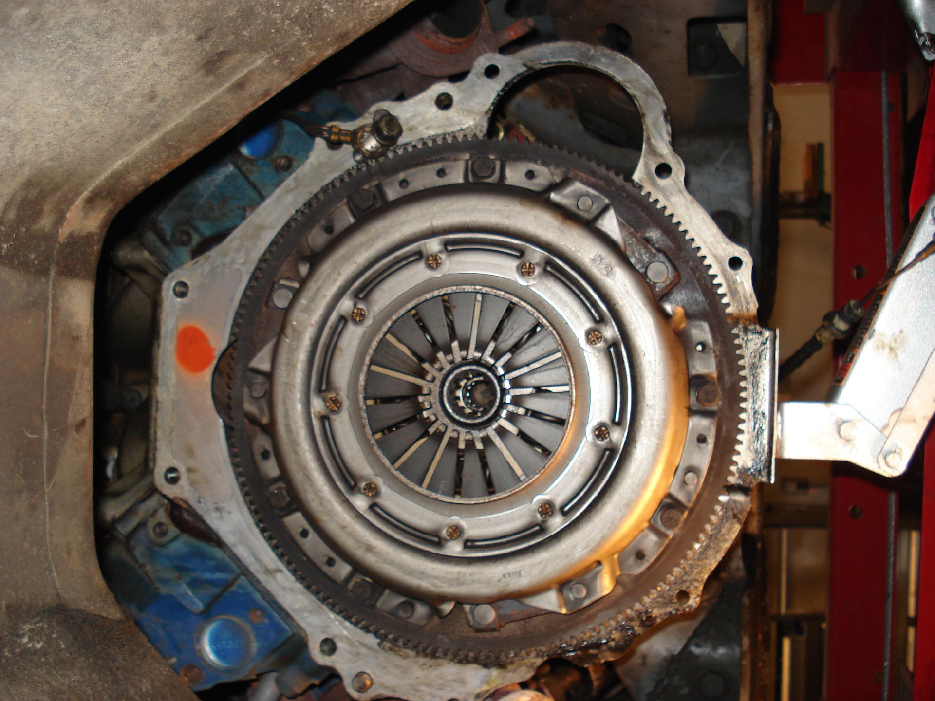 Pulling the tranny to change flywheel and clutch