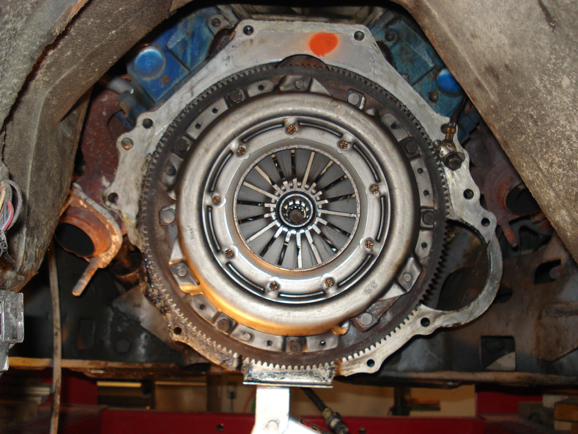 Pulling the tranny to change flywheel and clutch