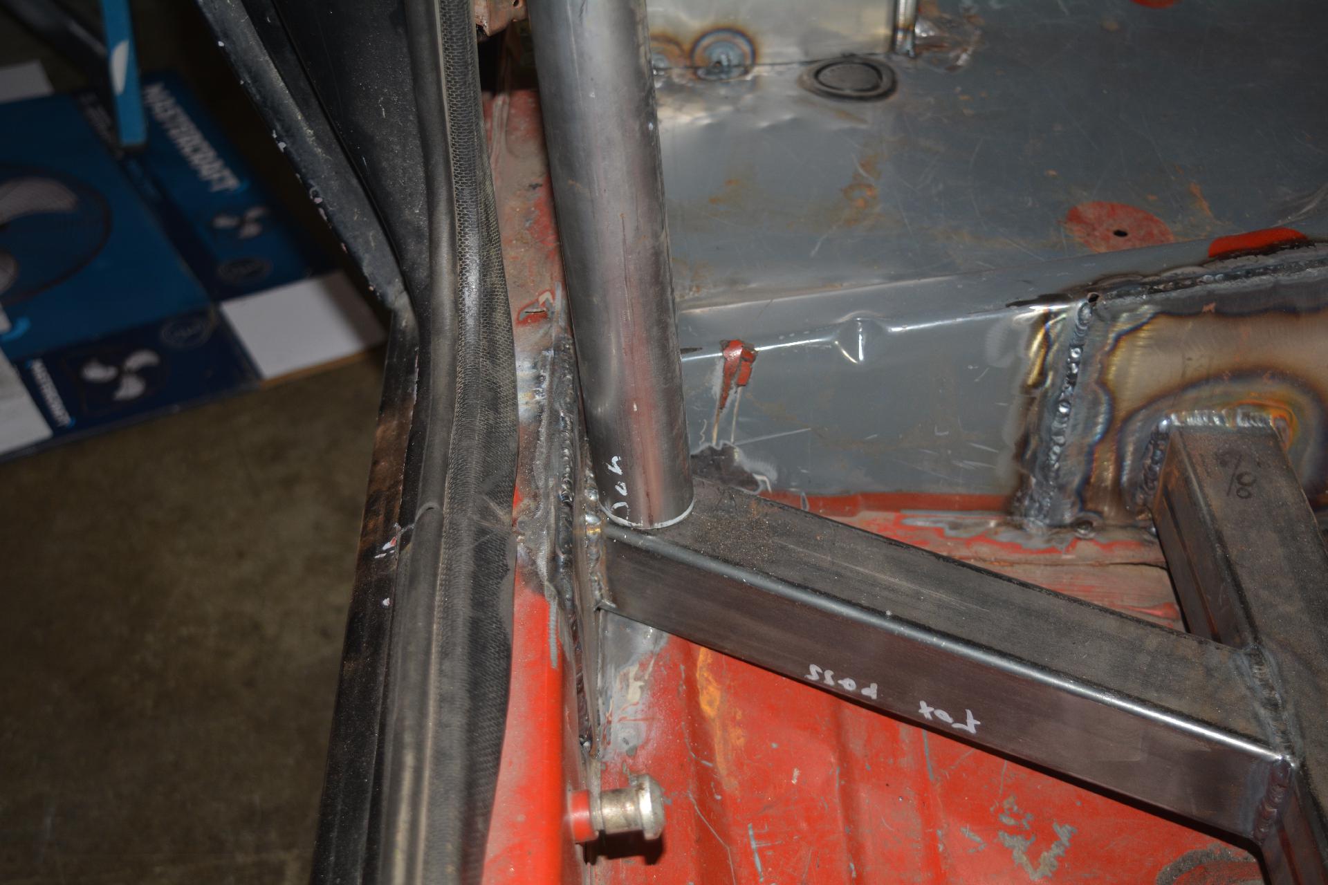 Where the main hoop sits on the frame connector