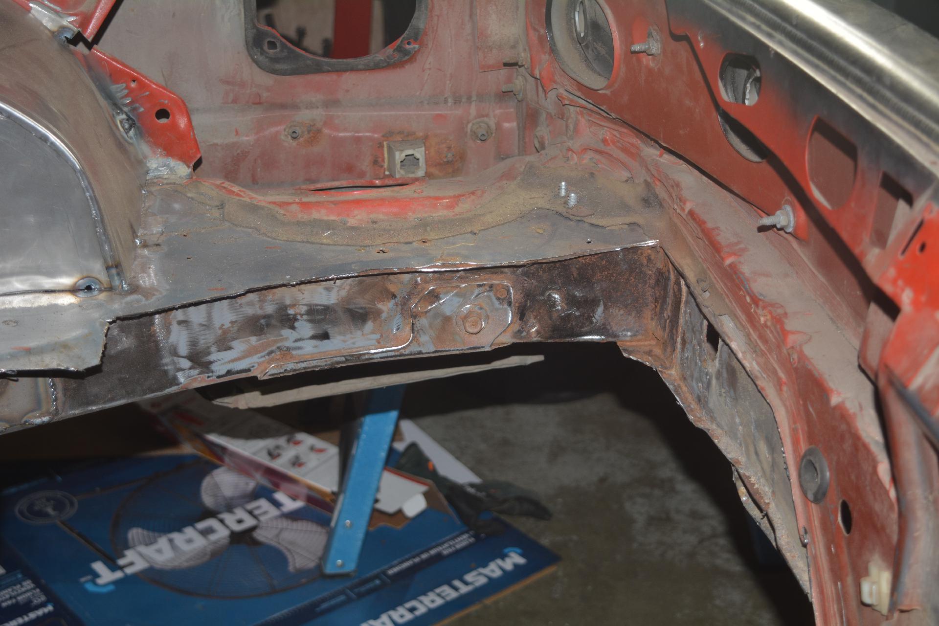 Area neesd to be cleaned/cut back for the rear bars cross beam