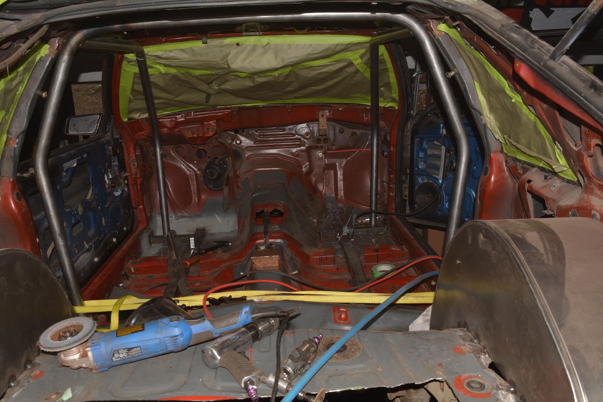 forward shot with main hoop and apillar bars placed in