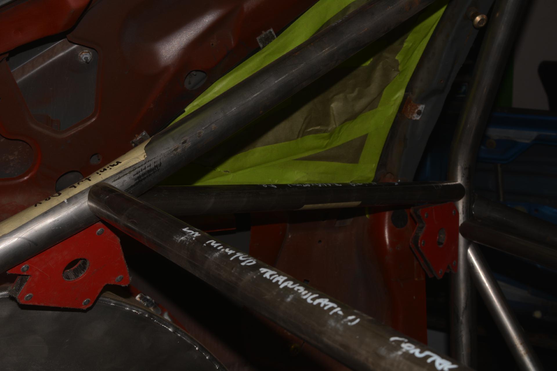 Triangulation bar fitting